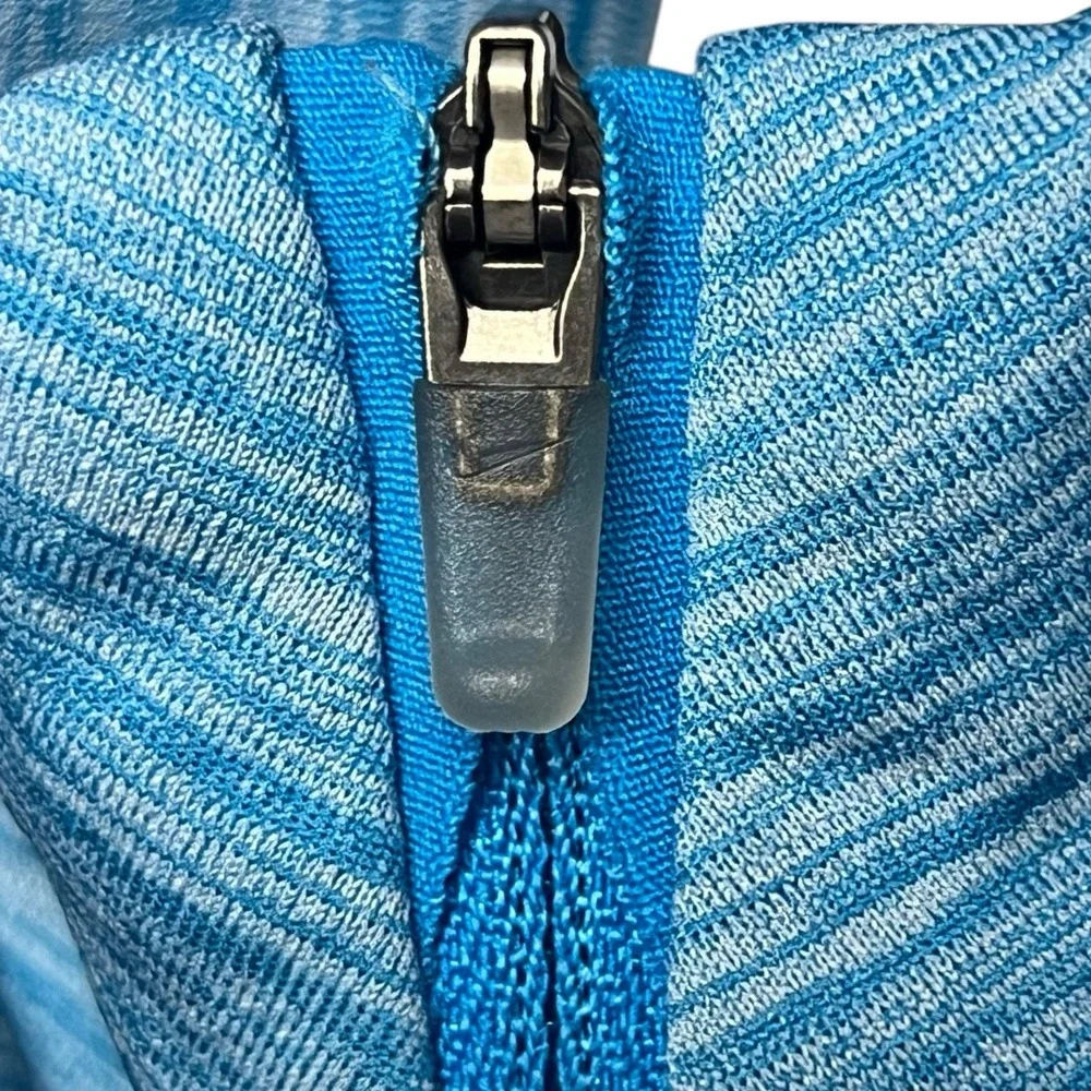 Nike Running Quarter Zip Blue Dri Fit Thumbholes‎ Reflective Swoosh Pullover S